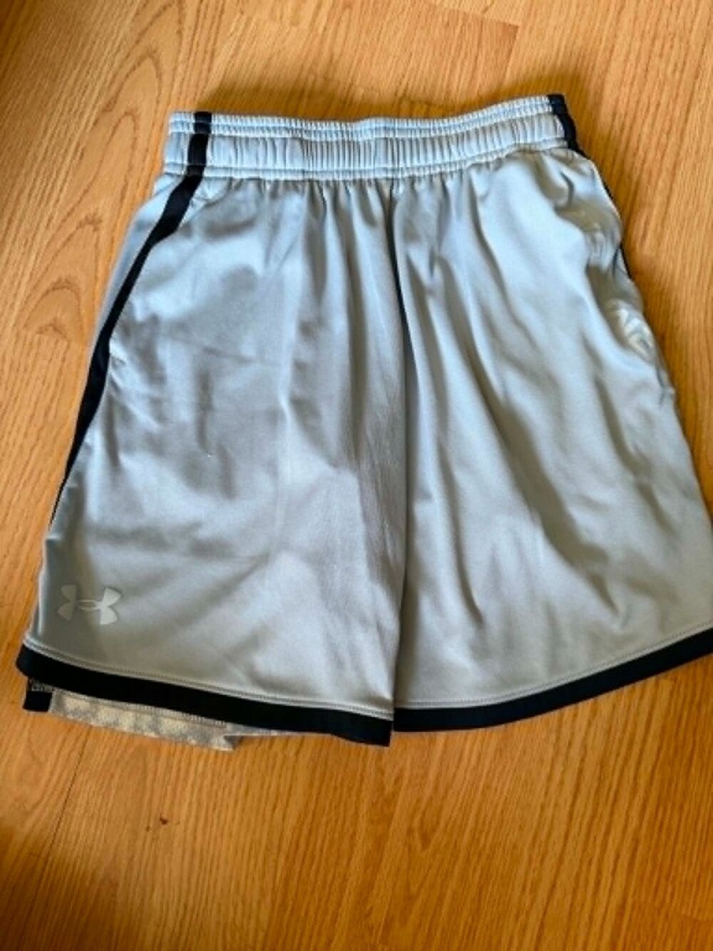 Boys Under Armour Shorts Youth Small